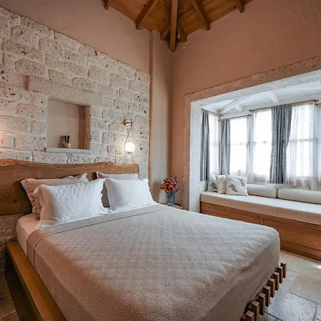 Lika Szálloda Alacati