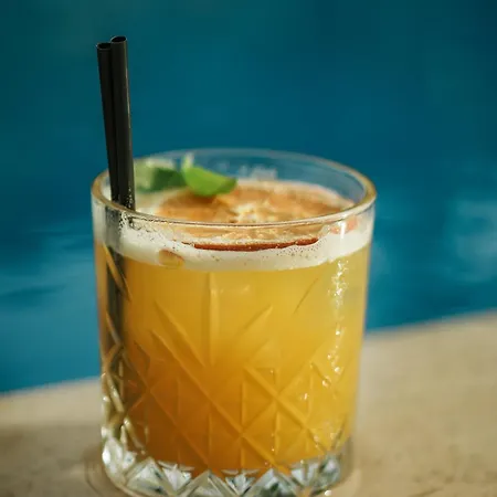 Lika Szálloda Alacati