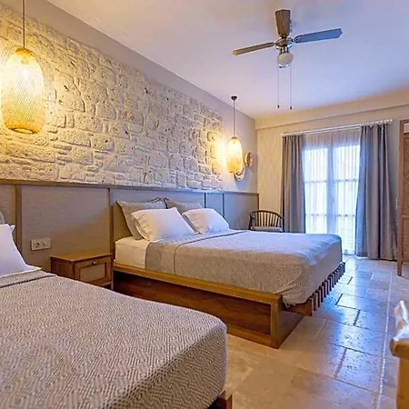 Lika Hotel *